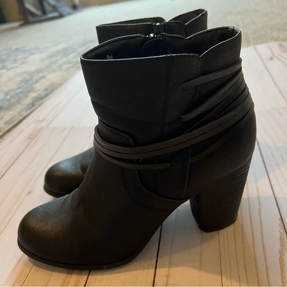 Madden Girl Shoes - Steve Madden Madden Girl Black Denise Bootie